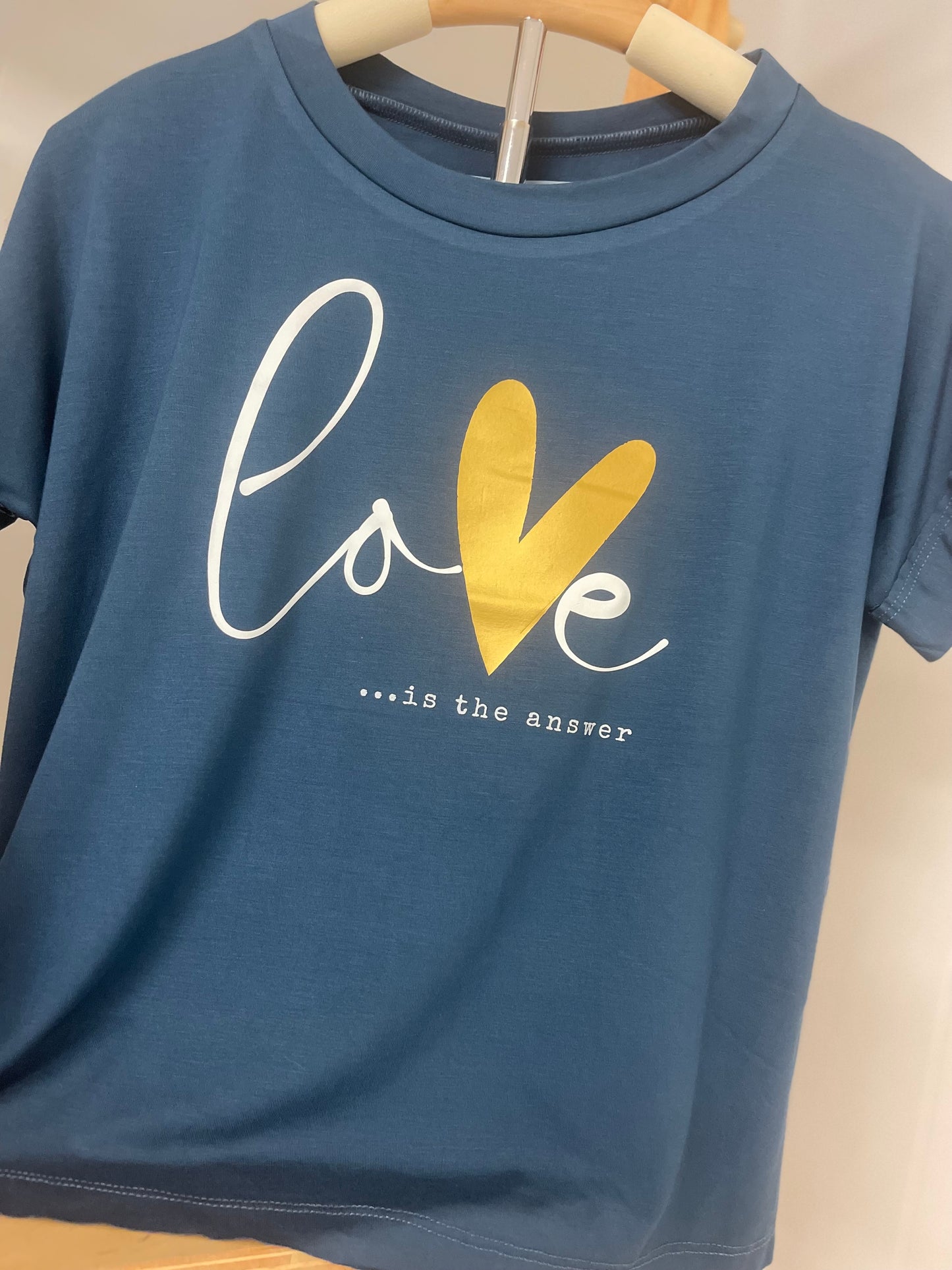 guapa love tees.