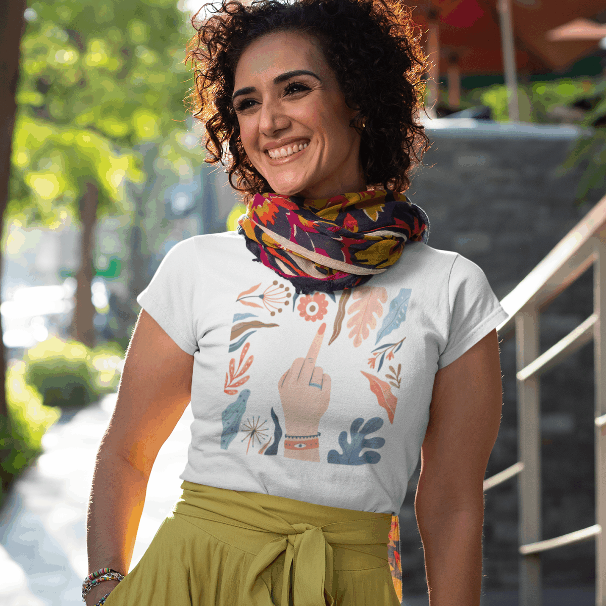 guapa color tees.